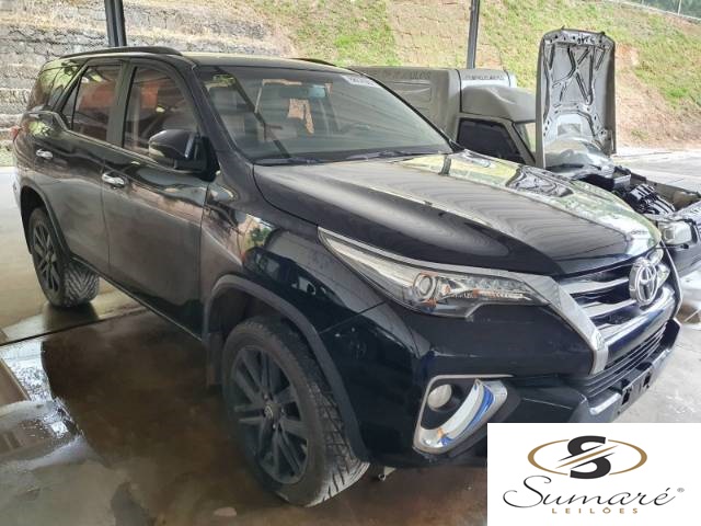 HILUX SW4. SRX 2.8 D-4D TURBO 2017