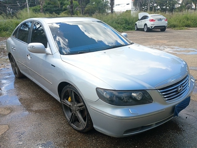 AZERA 3.3 V6 2010